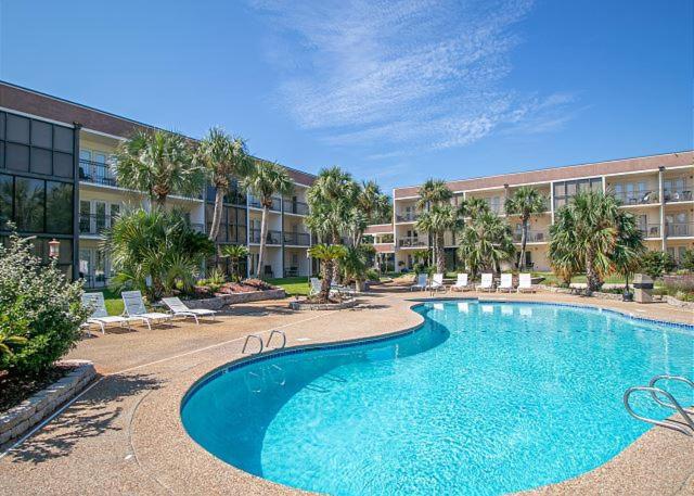 Fun 2 Bed/2 Bath Condo With Pool On Biloxi Beach 외부 사진